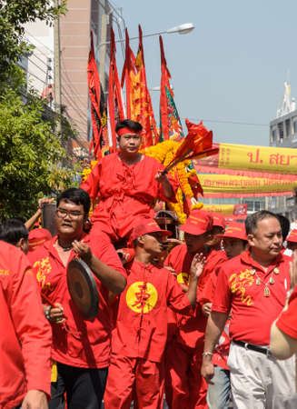 NAKHONSAWAN,THAILAND - FEBRUARY 13: Chinese New Year parade on February 13, 2013 in Nakhonsawan, Thailand.のeditorial素材