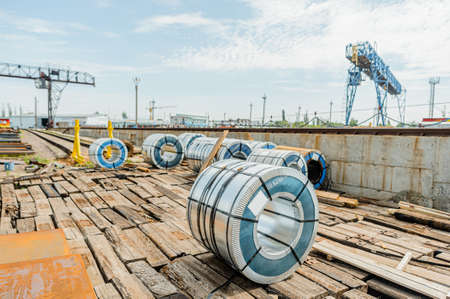 Steel sheet rolls in stock galvanized steel coil
