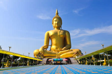 big statue image of buddha at Wat muang,Angthong,Thailandのeditorial素材