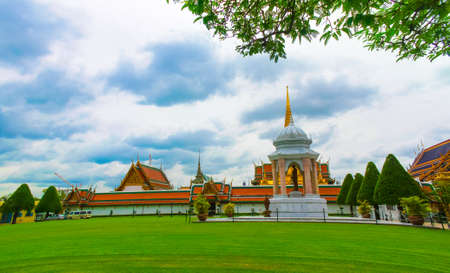 statue of King Rama RAMA IX in Grand Palace, Landmarks of Bangkok. Thailandのeditorial素材
