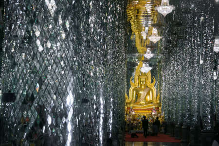Golden Buddha in watthasung at uthaithani ,Thailand.のeditorial素材