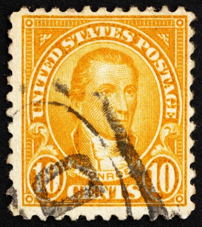 UNITED STATES OF AMERICA - CIRCA 1923: a stamp printed in the United States of America shows James Monroe, 5th President of USA 1817-1825, circa 1923のeditorial素材