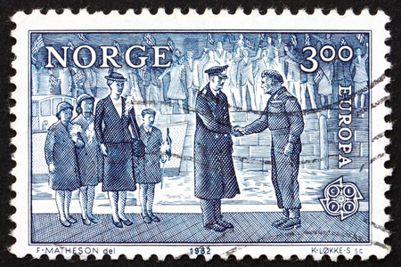 NORWAY - CIRCA 1982: a stamp printed in the Norway shows King Haakon VII, King of Norway and Prince Olav, circa 1982のeditorial素材
