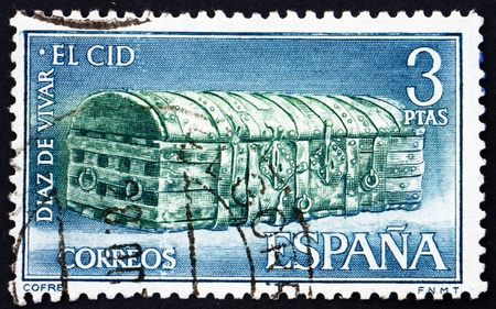 SPAIN - CIRCA 1962: a stamp printed in the Spain shows El Cids Treasure Chest, El Cid Campeador (Rodrigo Diaz de Vivar), Spains National Hero, circa 1962のeditorial素材