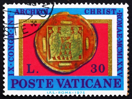 VATICAN - CIRCA 1975: a stamp printed in the Vatican shows Miracle of Loaves and Fishes, Gilt Glass, 9th International Congress of Christian Archaeology, circa 1975のeditorial素材