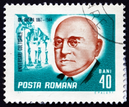 ROMANIA - CIRCA 1967: a stamp printed in the Romania shows Grigore Antipa, Darwinist Biologist, University Professor, circa 1967のeditorial素材