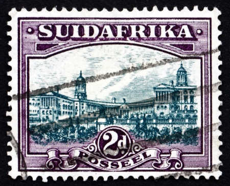 SOUTH AFRICA - CIRCA 1945: a stamp printed in South Africa shows Government Buildings, Pretoria, circa 1945のeditorial素材