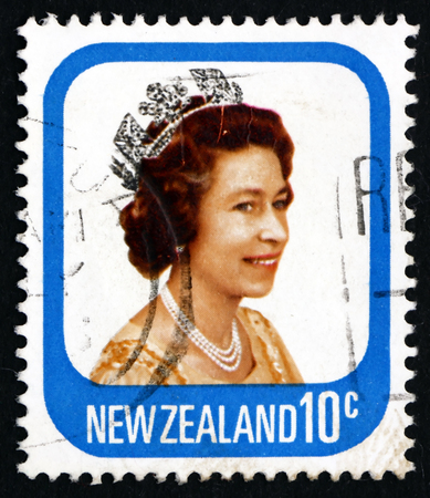 NEW ZEALAND - CIRCA 1979: a stamp printed in the New Zealand shows Queen Elizabeth II, circa 1979のeditorial素材