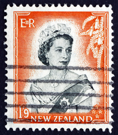 NEW ZEALAND - CIRCA 1957: a stamp printed in the New Zealand shows Queen Elizabeth II, circa 1957のeditorial素材