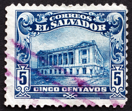 EL SALVADOR - CIRCA 1916: a stamp printed in El Salvador shows National Theatre of El Salvador, is the Oldest Theatre in Central America, circa 1916のeditorial素材