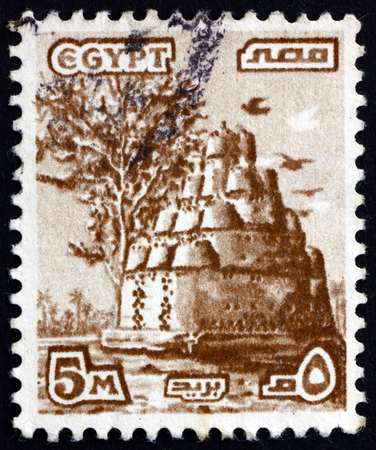 EGYPT - CIRCA 1978: a stamp printed in Egypt shows Birdhouse, circa 1978のeditorial素材