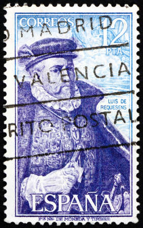 SPAIN - CIRCA 1976: a stamp printed in Spain shows Luis de Requesens, was a Spanish politician, soldier and diplomat, circa 1976のeditorial素材