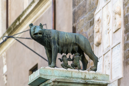 The Capitoline Wolf is a bronze sculpture of a she-wolf suckling twin infants, inspired by the legend of the founding of Rome.のeditorial素材