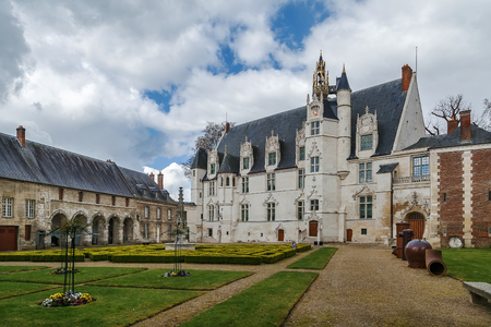 Garden and former bishop's palace in Beauvais, Franceのeditorial素材