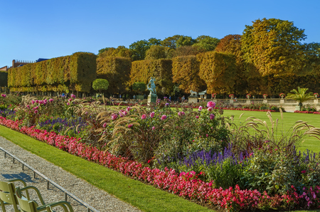 View of flowerbed in Luxembourg Garden, Paris, Franceのeditorial素材