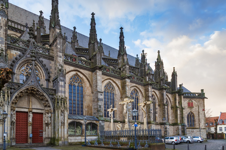 Xanten Cathedral, sometimes called St. Victor's Cathedral is a Roman Catholic church situated in Xanten, a historic town in the lower Rhine area, North Rhine-Westphalia, Germanyの写真素材
