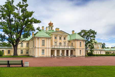 Grand Menshikov Palace was built from 1710 to 1727 in Oranienbaum, Russiaのeditorial素材