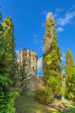 Pepperpot Tower in Powerscourt gardens in autumn, Irelandの写真素材