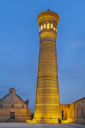 Brick Kalan minaret, Bukhara, Uzbekistan. Eveningの写真素材