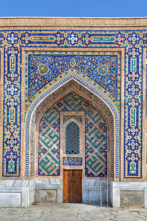 Hujra (cell-like dormitorie) in Tilya Kori Madrasa, Samarkand, Uzbekistanの写真素材