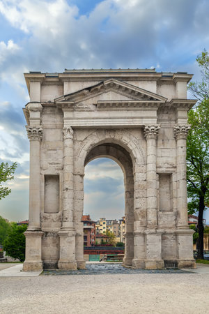 Arco dei Gavi is an ancient structure in Verona, Italyの写真素材