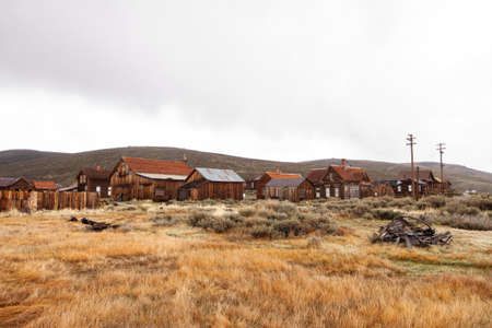 Tour of Bodie, a ghost town that attracted many criminals during the gold mining era and was finally abandoned around 1930.の写真素材