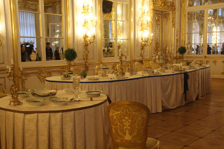 View to diner hall in Catherine Palace . Pushkinのeditorial素材