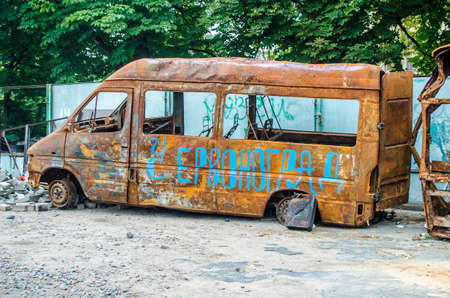 rusty busの写真素材