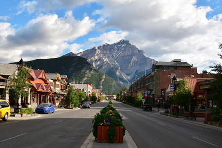 Main street of Banff Alberta Canada. Banff National Park  is one of Canadas most visited sights.のeditorial素材