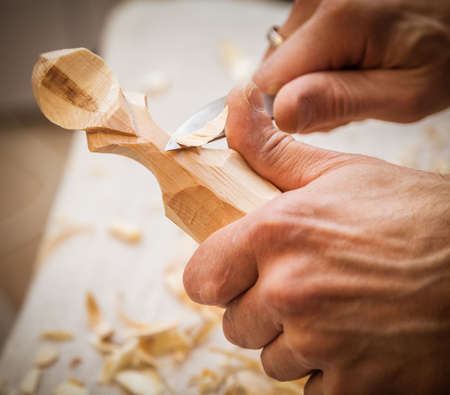 hand woodcarver