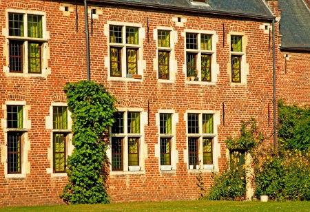 Nice house in the city with park のeditorial素材