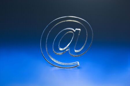 The Sign Email on turn blue the background.