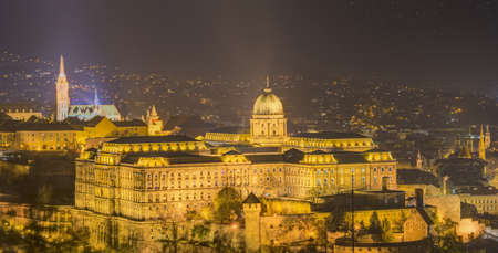 Panorama of Budapest, Hungary, with the Chain Bridge, Parliament and Buda Castleの写真素材