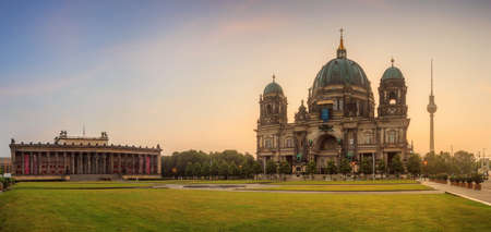 Berlin Cathedral with fountain, Berliner Domの写真素材