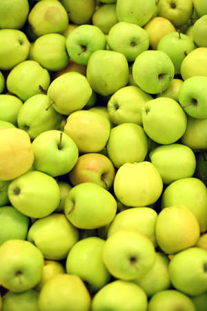 Green apples in the box.の写真素材