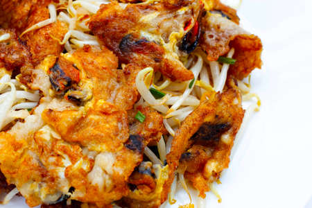 Crispy fried mussel pancake with bean sprout