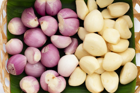 Fresh garlic with shallot in bamboo basketの写真素材