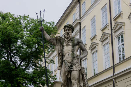 Statue in the city centerの写真素材