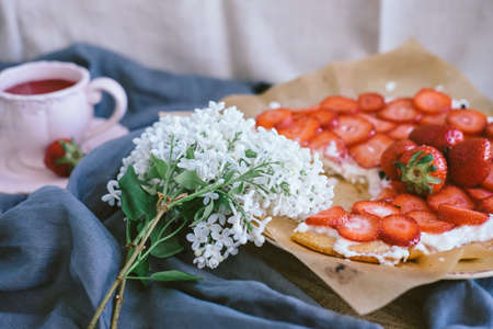 Strawberry Tart with Ricotta Filling with Teaの写真素材
