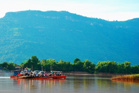 Car ferry crossing the river to Champasak,Laosの写真素材