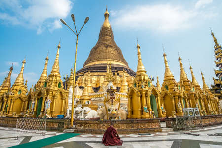 Landmark of Yangon, Shwedagon pagoda, Myanmar.の写真素材