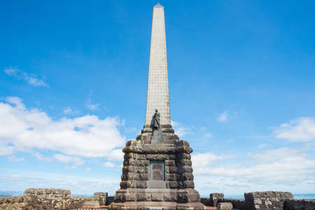 Auckland, New Zealand - March 06 2017:The memorial obelisk on the top of One Tree Hills volcano in Auckland, New Zealand.のeditorial素材