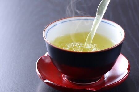 Pour green teaの写真素材