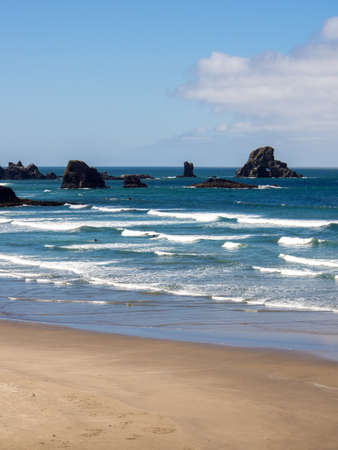 Ecola beach wavesの写真素材