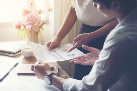 Businessman And Businesswomen Having Meeting In Officeの写真素材