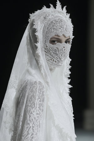 A model walks the runway at the Anna Sui Fall/Winter 2016 Runway Show during Mercedes-Benz Fashion Week in NYC.の素材