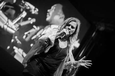 Bergamo, Italy. 23st July 2017. Italian singer Irene Grandi performs at the Rock sul Serio festival. Brambilla Simone Photography Live Newsのeditorial素材