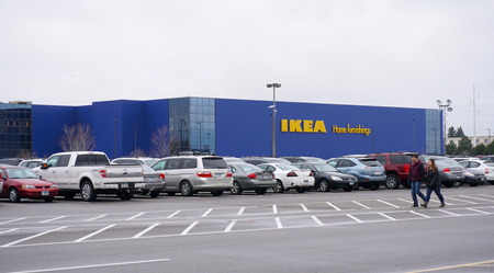 Minneapolis, USA - Ikea home furnishings store exterior. Retailer selling ready to assemble furniture and house goods and accessories.のeditorial素材