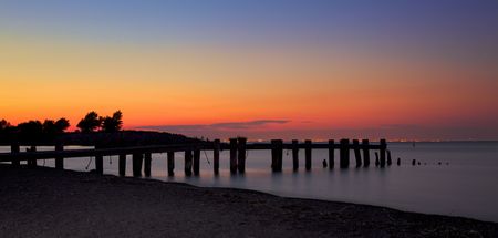 Skyline of Toronto, Ontario viewed from the south shore of Lake Ontarioの写真素材