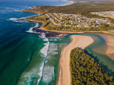 Dolphin Point Inlet at Burrill Lake, NSW, Australia.の写真素材